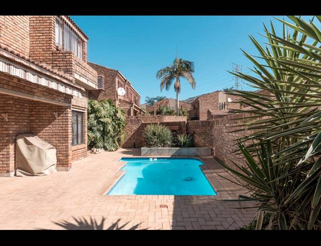 3 BEDROOM TOWNHOUSE FOR SALE IN MORNINGHILL
